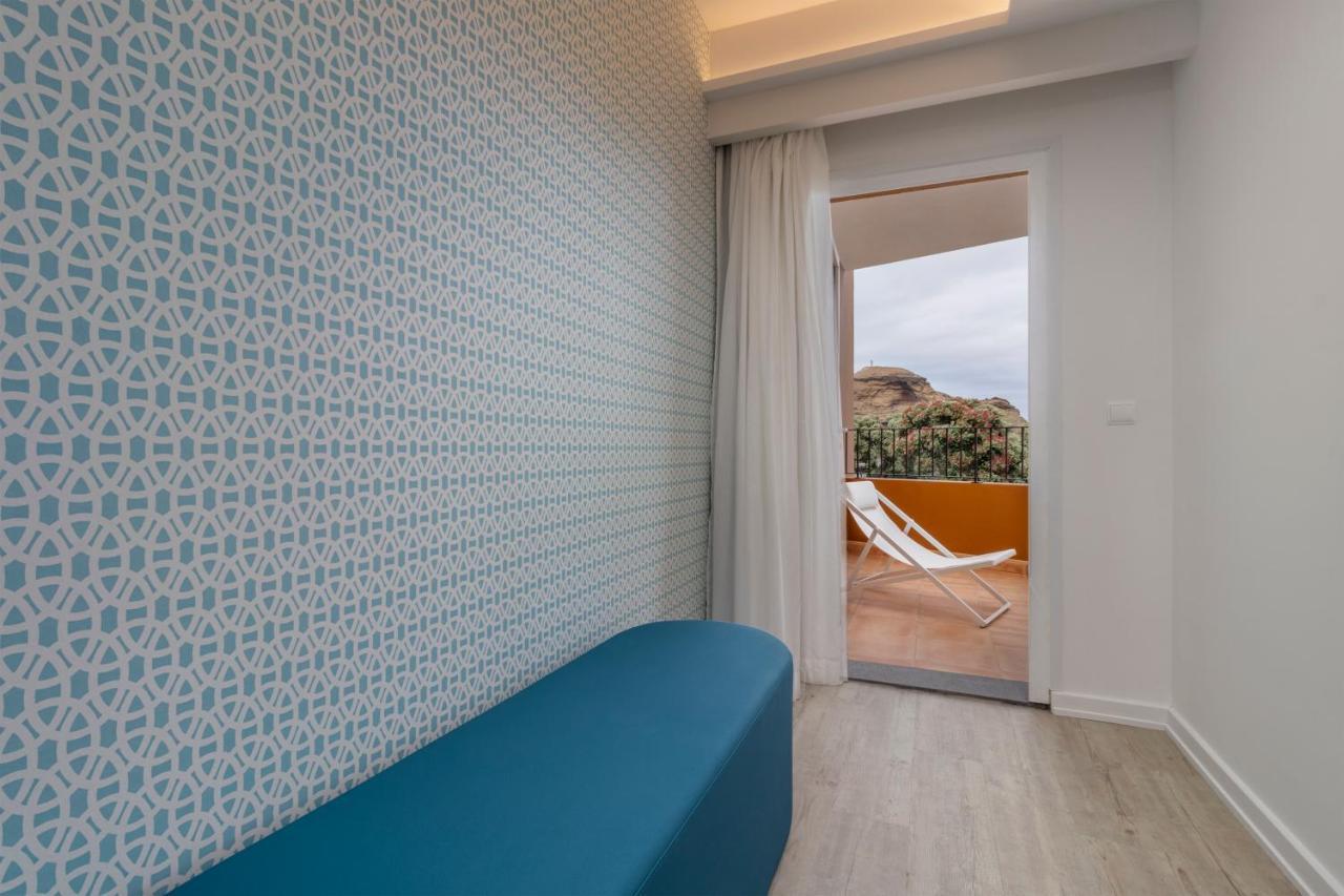 Quarto Twin Deluxe com Vista Mar