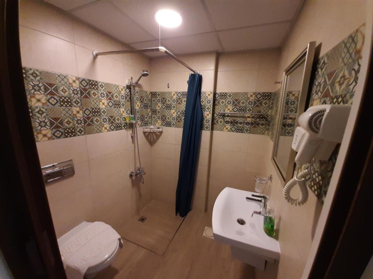 Deluxe Double Room with Balcony and Theater View