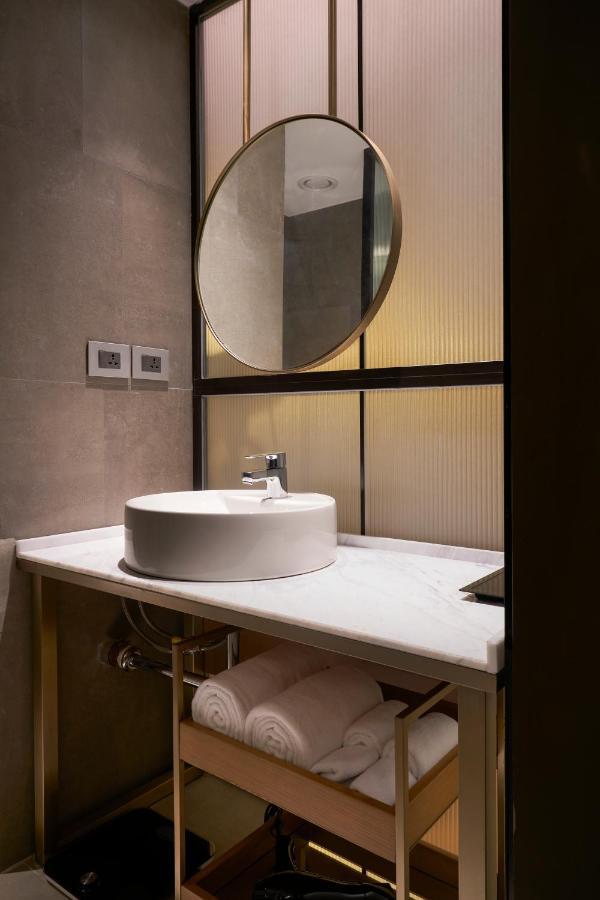 Standard Twin Room with Balcony - 2 Pints of Beer on Arrival - BOGO offer on selected beverages at Shell Pool Bar till 8 pm
