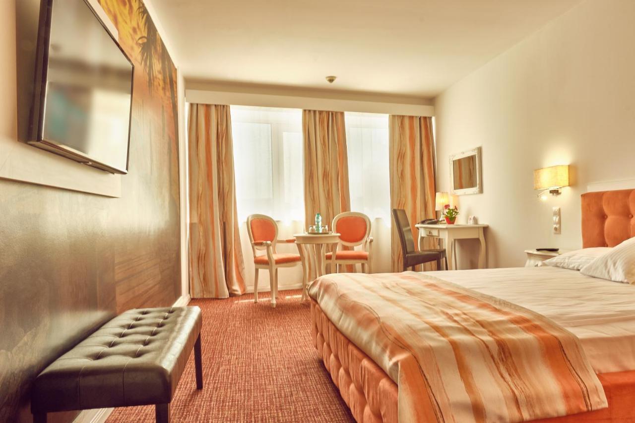 Deluxe Doppelzimmer mit Blick auf den Parlamentspalast