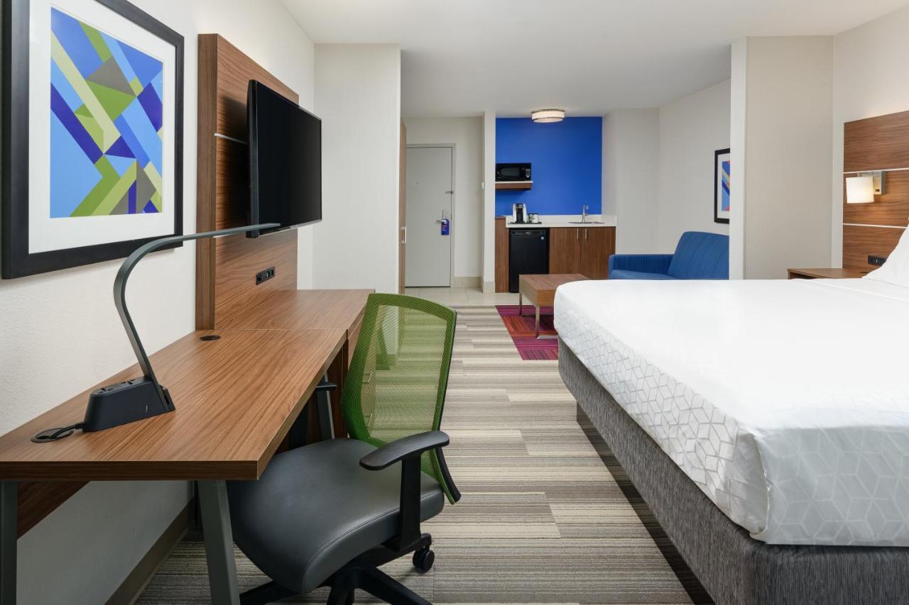 Executive King Room - Non-Smoking