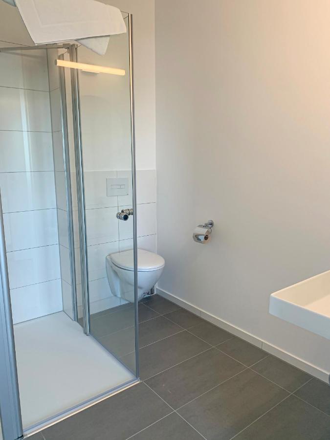 Zweibettzimmer mit Bad