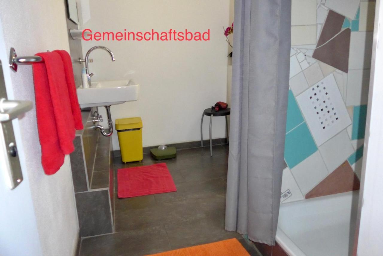 Basic Triple Room with Shared Bathroom