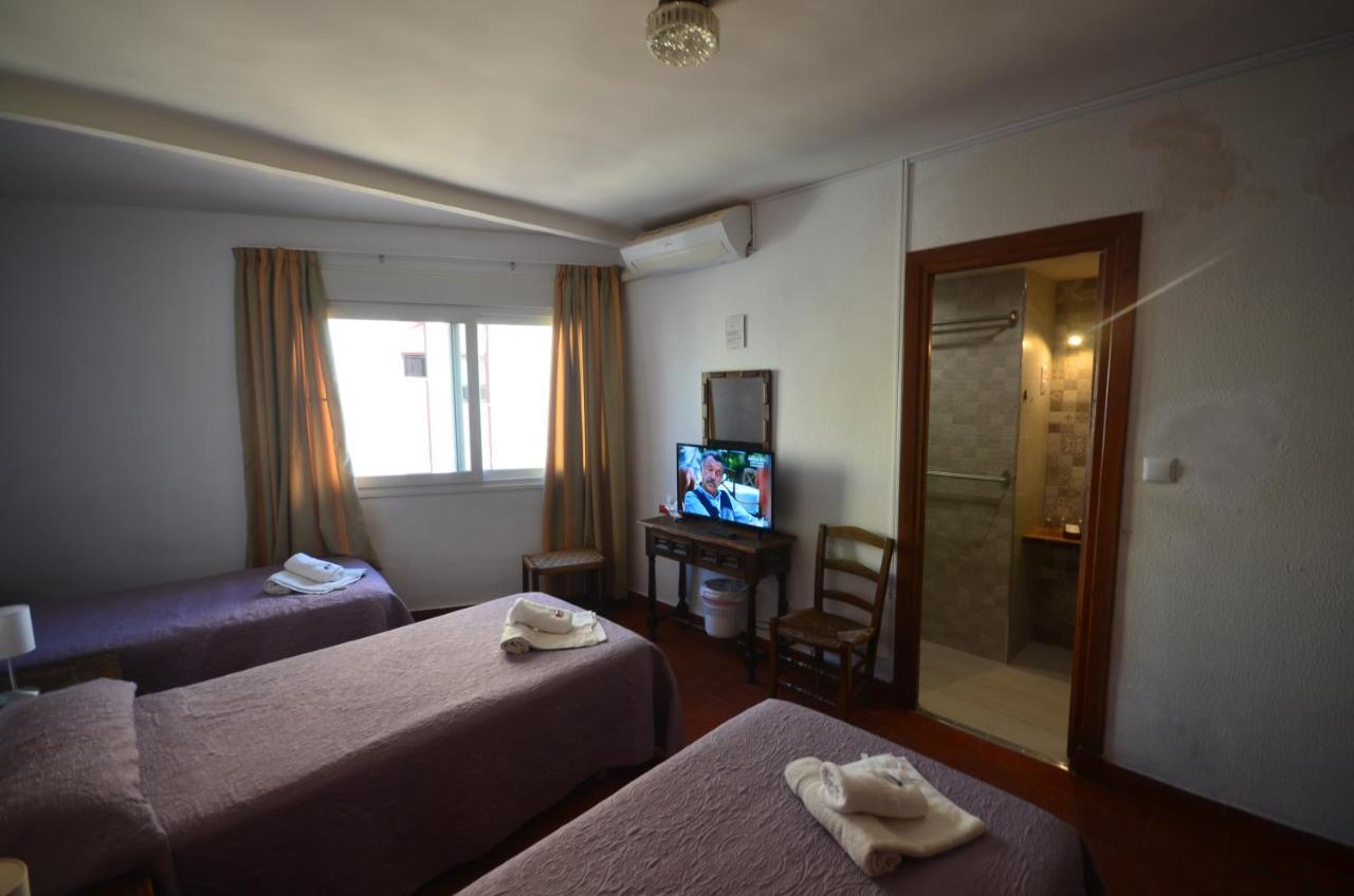Triple Room,1152653295:JPEG