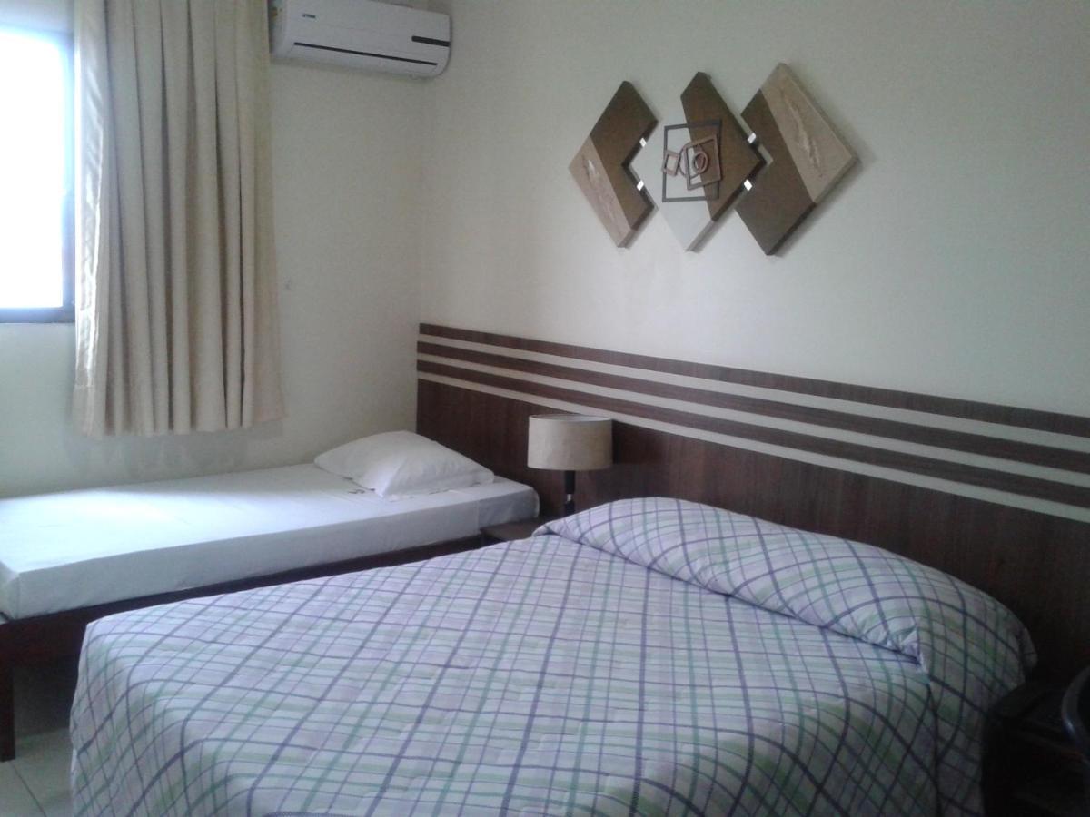 Quarto com Cama de Casal ou 2 de Solteiro