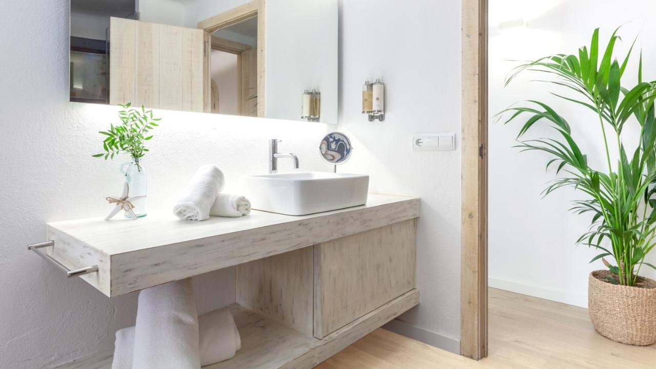 Double or Twin Room with Shower,1154224299:JPEG