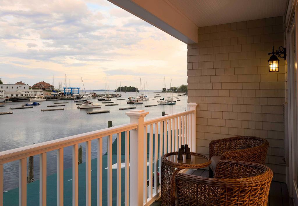 Grand King Suite with Harborview