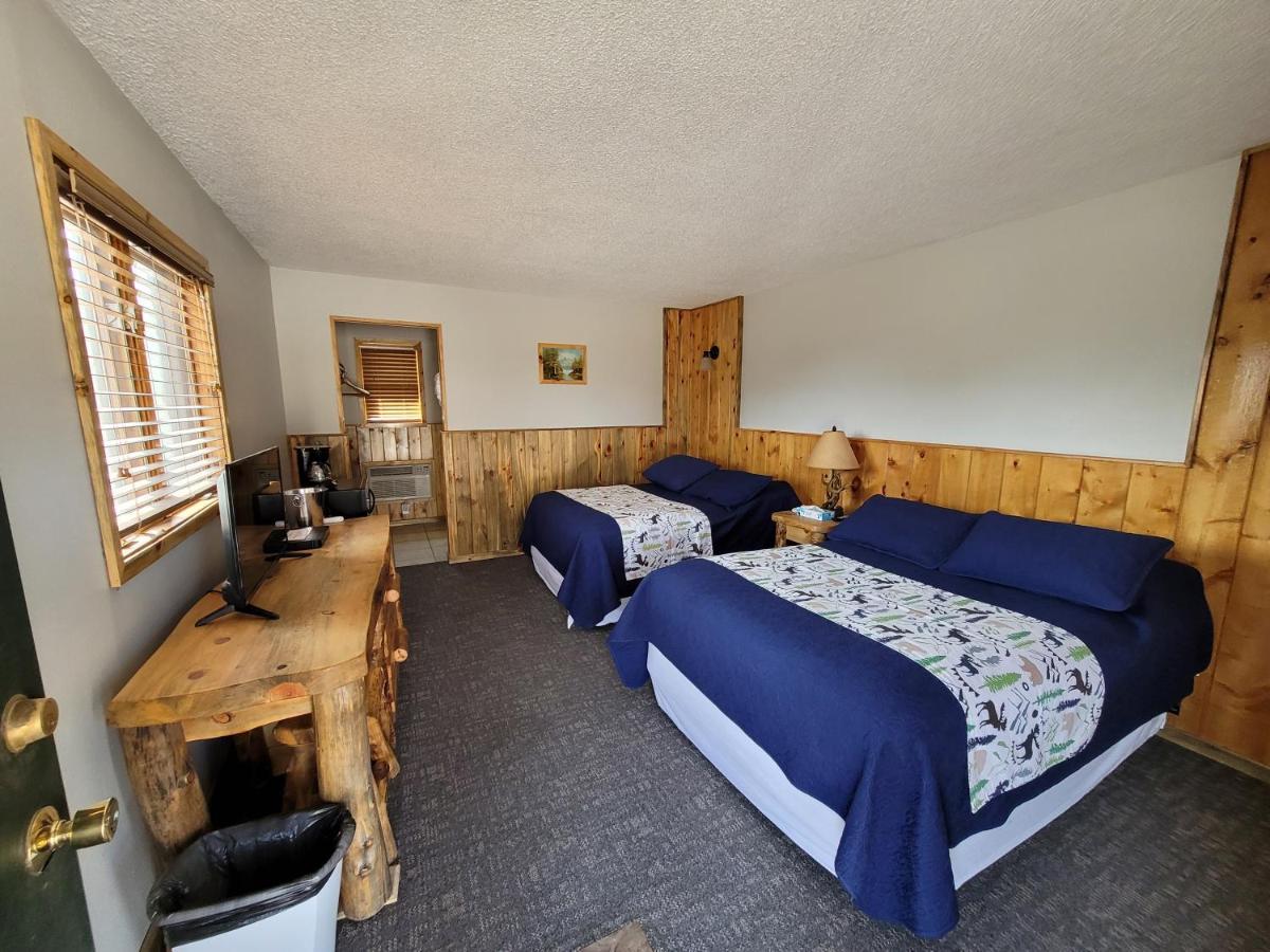 Queen Room with Two Queen Beds