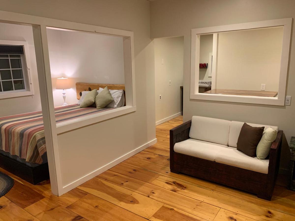 Efficiency Queen Suite
