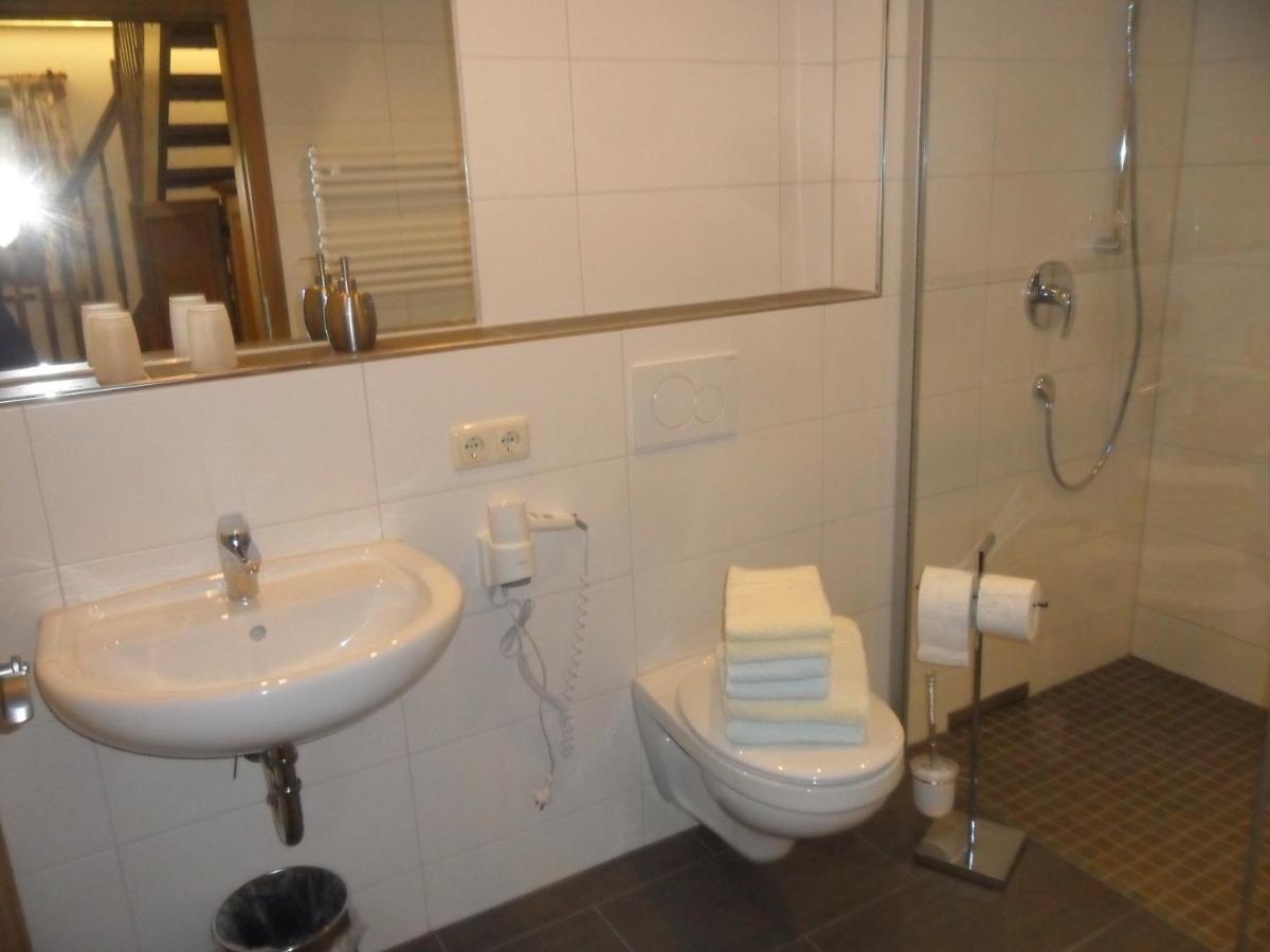Doppelzimmer mit Balkon