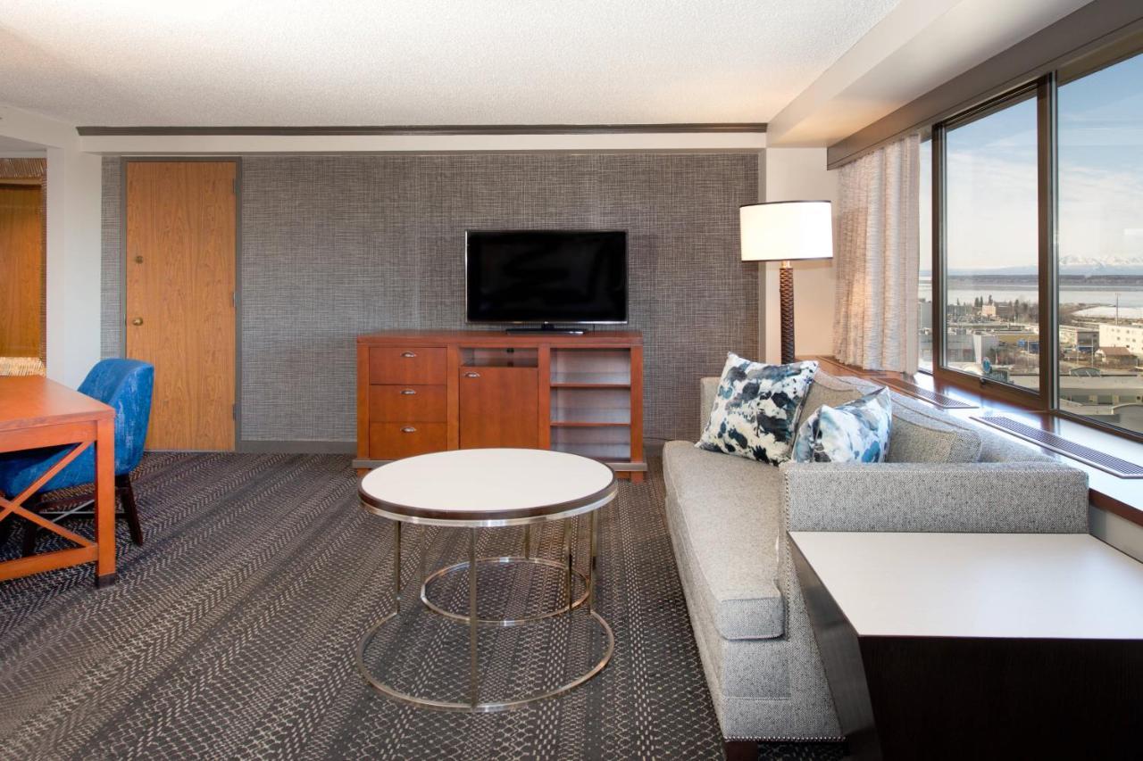1 Bedroom Junior Suite, 1 King, Sofa bed