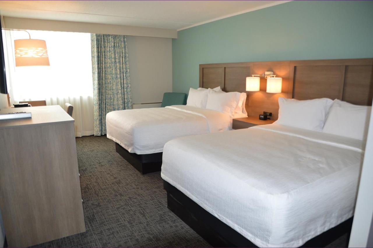 Standard Queen Room