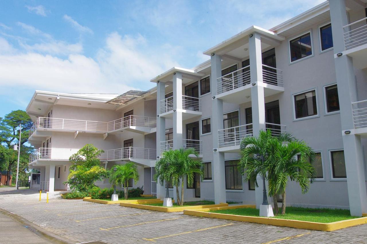 Apartment (4 Adults) (1.2 Km from the beach)