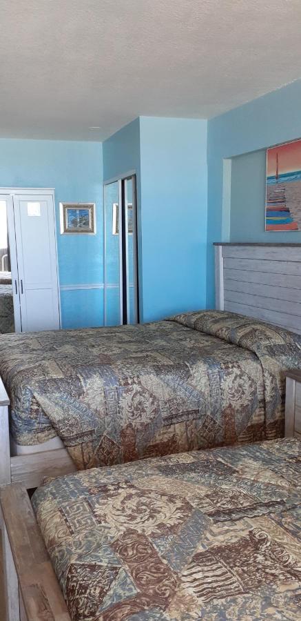 Studio with Kitchen - Oceanfront