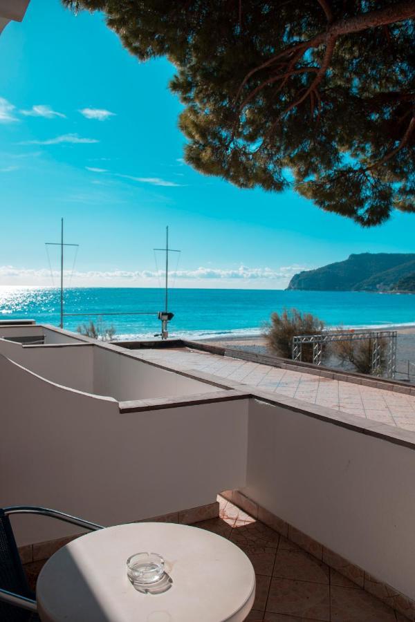 Camera Tripla con Terrazza