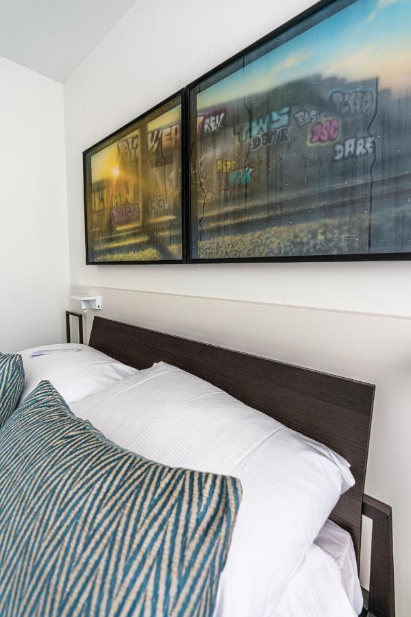 Chambre Double - Vue sur Rue - Annexe