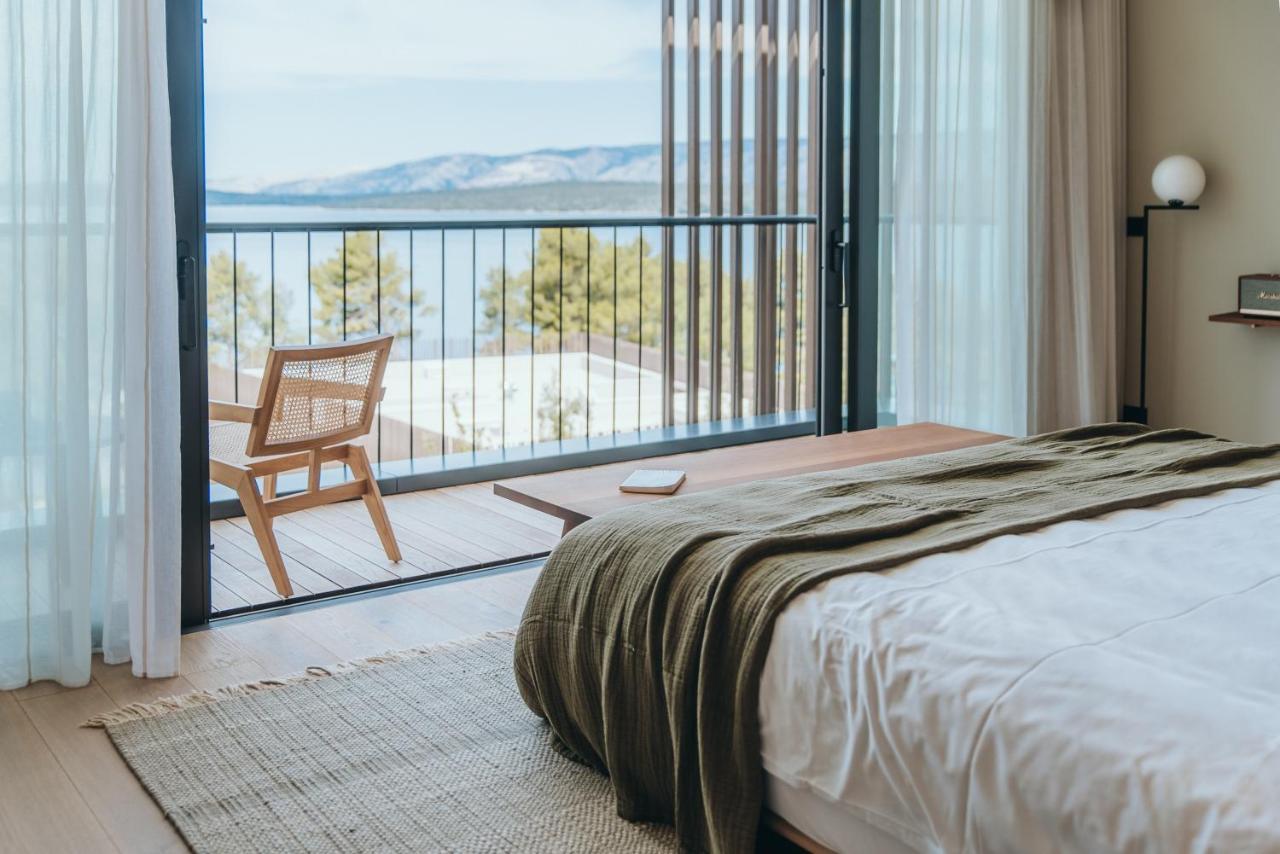 Doppel- oder Zweibettzimmer mit Balkon und Panoramablick auf das Meer