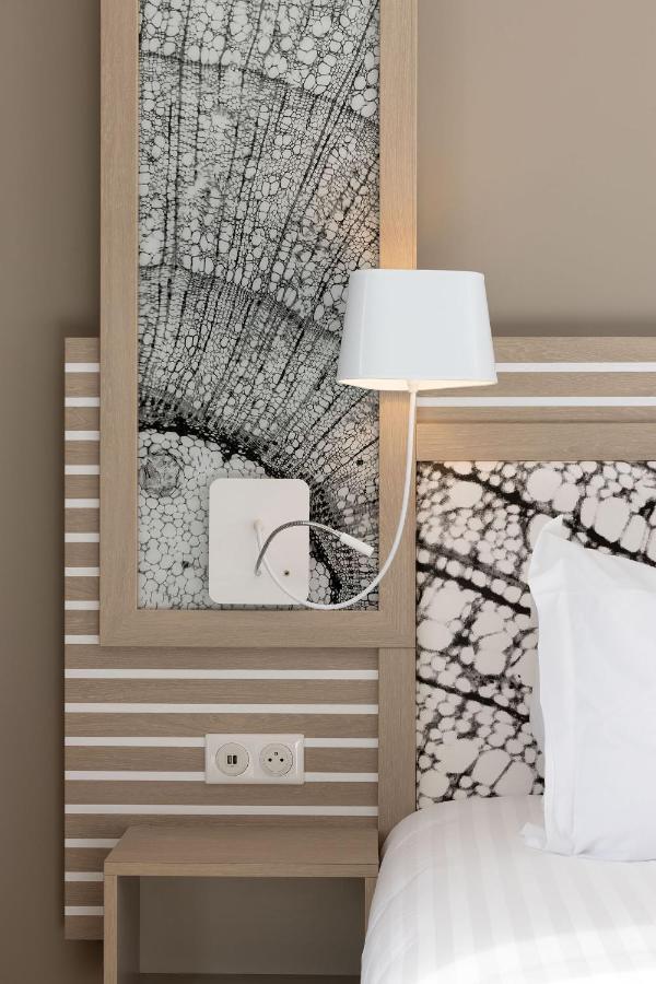 Suite Lit King-Size avec Balcon - Accessible aux Personnes à Mobilité Réduite