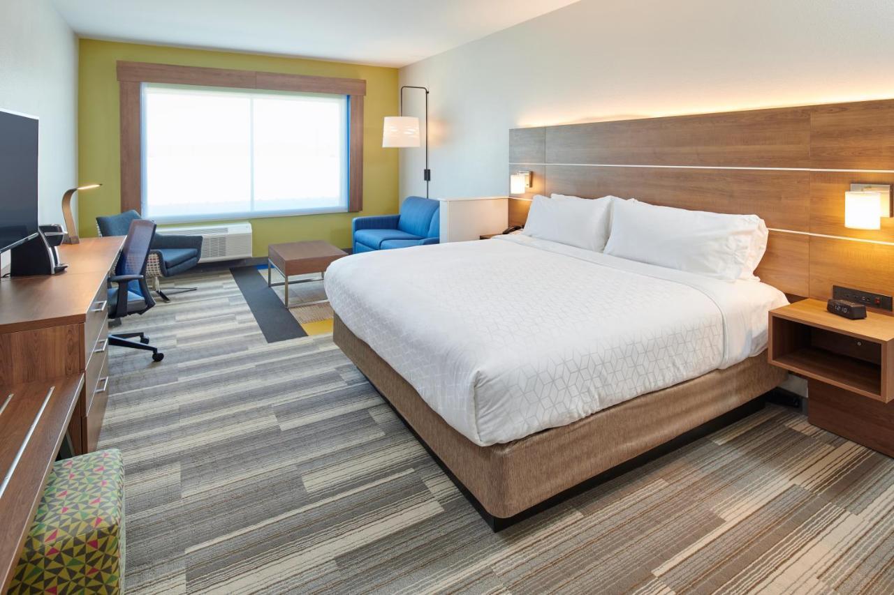 King Suite with Additional Living Area