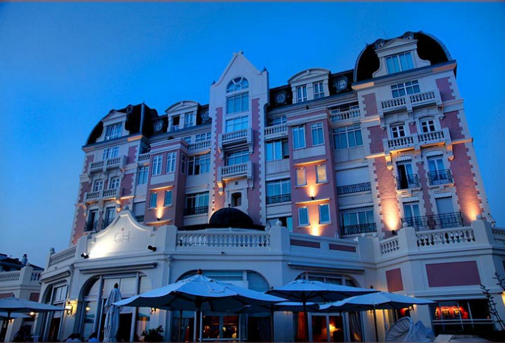 Chambre Double Standard - Accès Gratuit au Spa