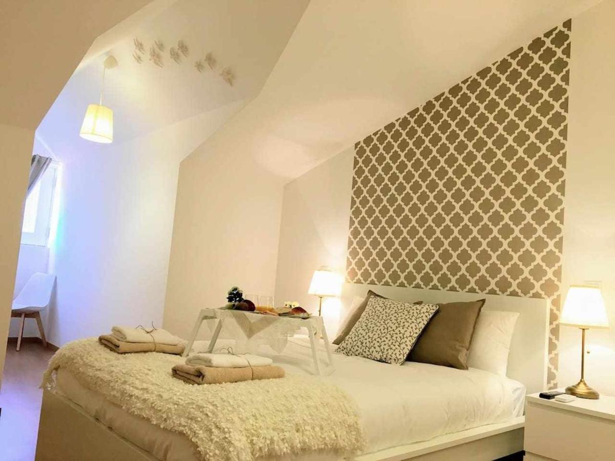 Quarto Triplo com Casa de Banho Partilhada