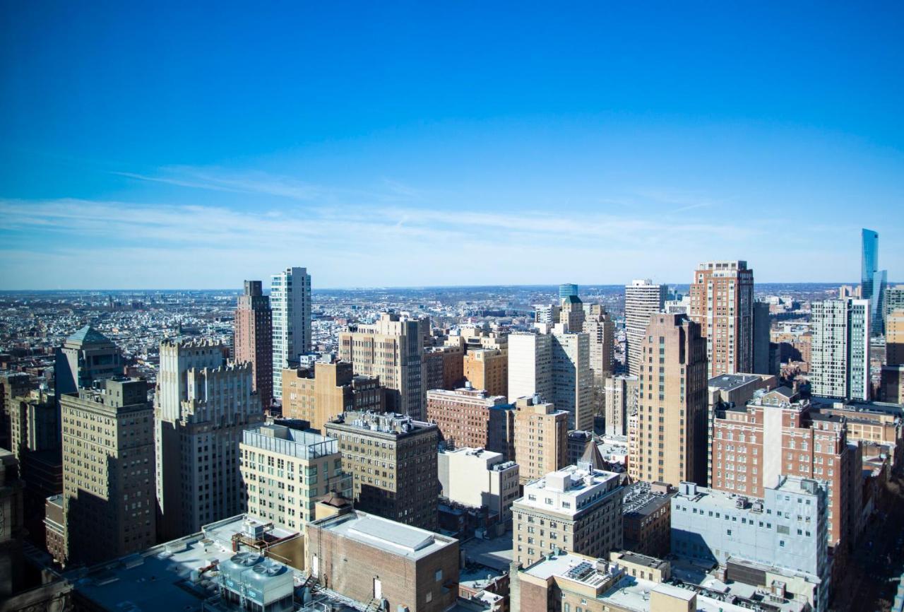 Deluxe, Larger Guest room, 2 Queen, City view