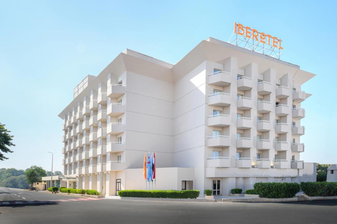 Camera Superior con Letto Queen-Size o 2 Letti Singoli e Vista Città