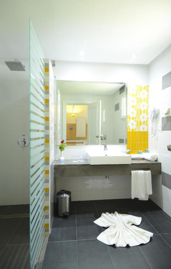 Chambre Triple avec Terrasse