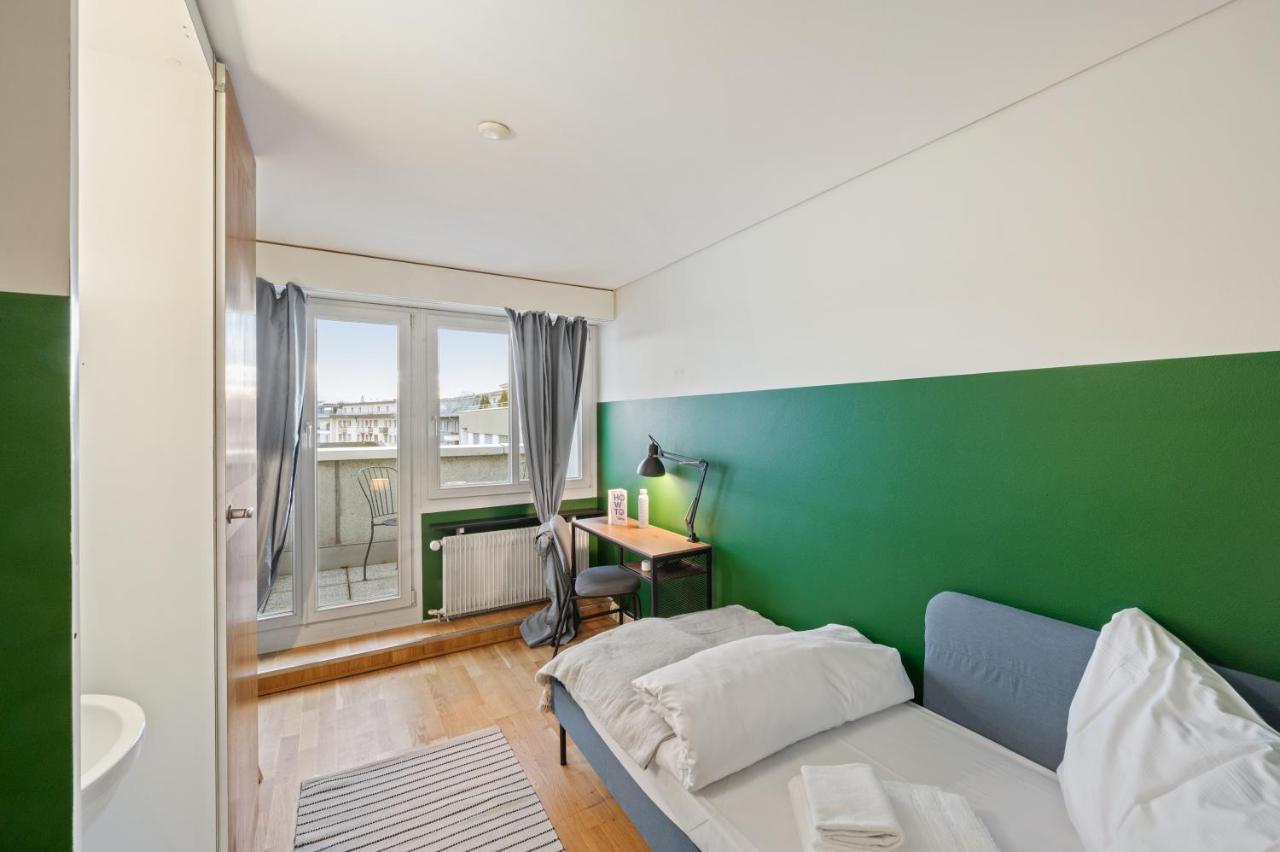 Minimalist con Balcone