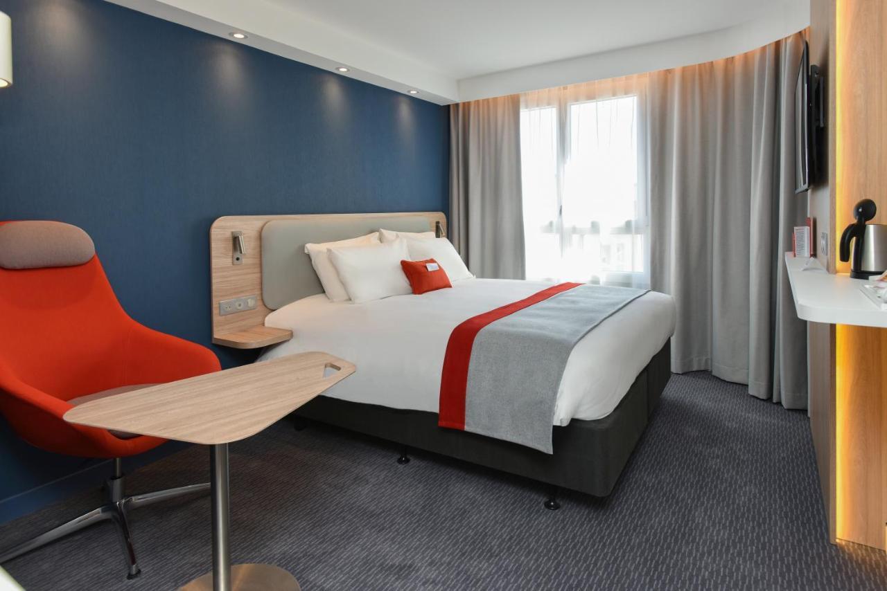 Chambre Lit Queen-Size Standard - Petit-Déjeuner Gratuit
