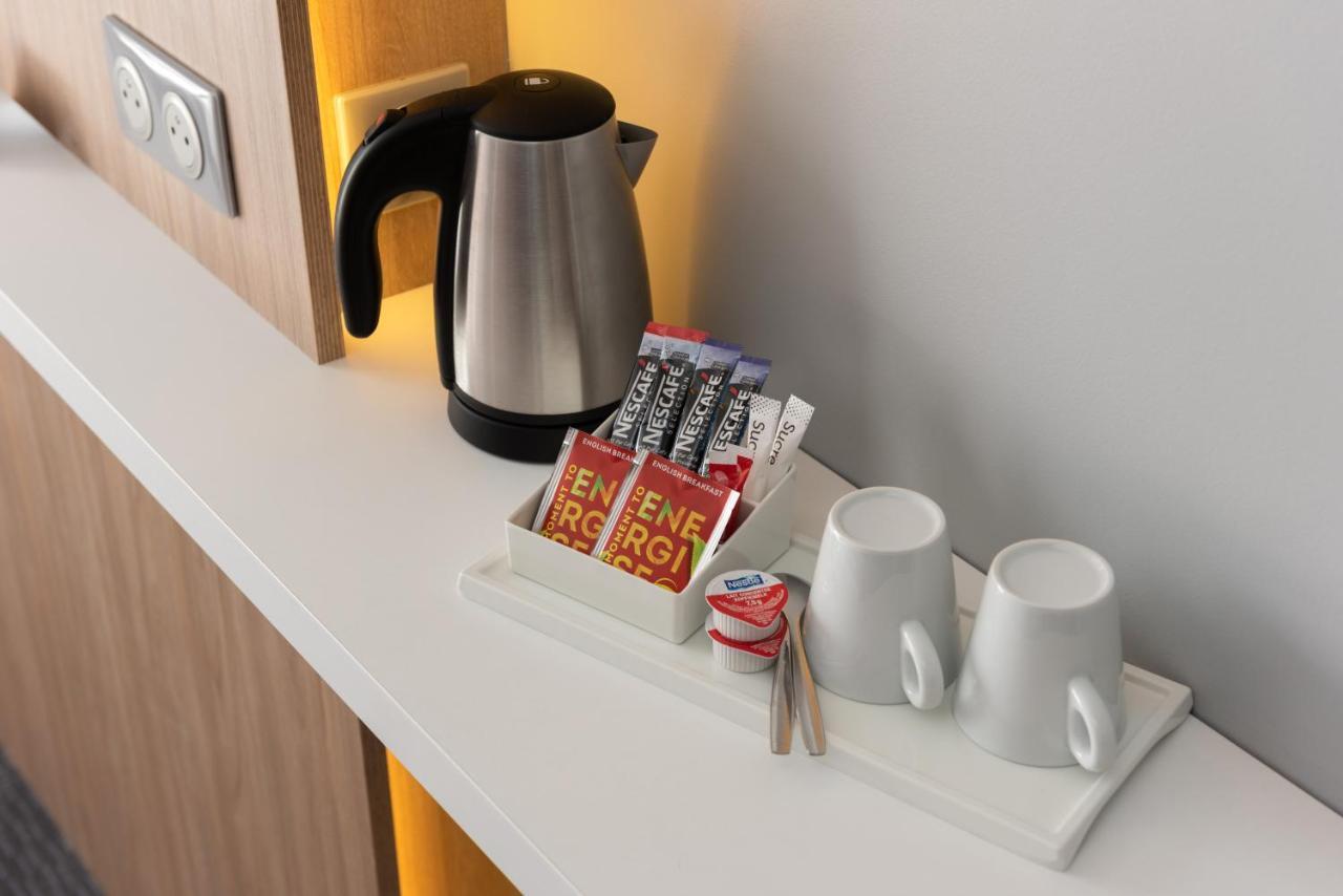 Chambre Lit Queen-Size Standard avec Canapé-Lit Simple - Petit-Déjeuner Gratuit