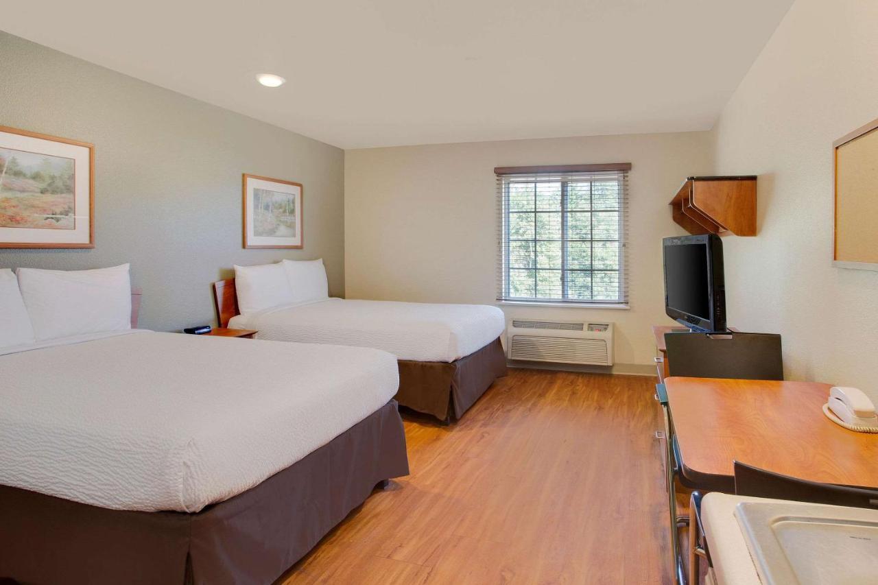 Standard Double Room with Two Double Beds - Non Smoking