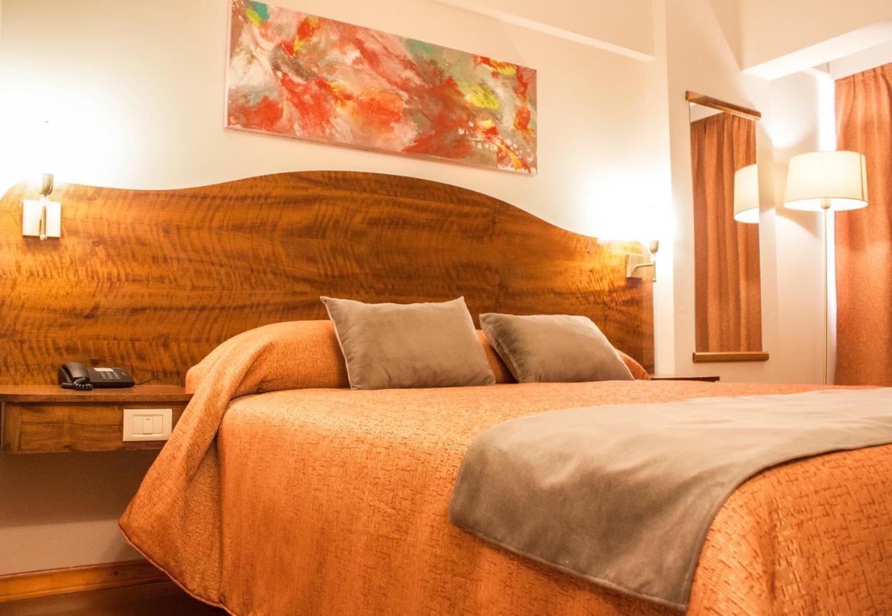 Quarto Duplo