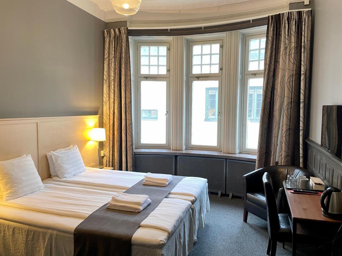 Tweepersoonskamer met Badkamer
