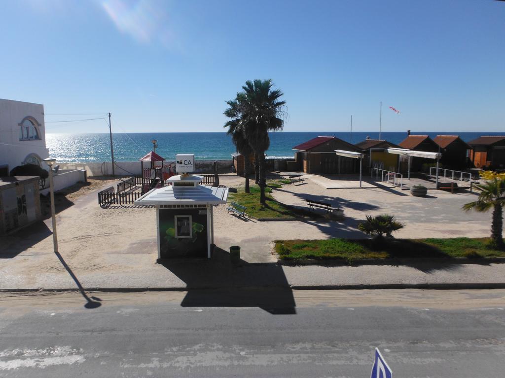 Chambre Double Supérieure avec Balcon - Vue sur Mer ou Rivière