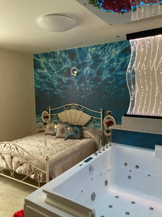 Camera Queen con Vasca Idromassaggio