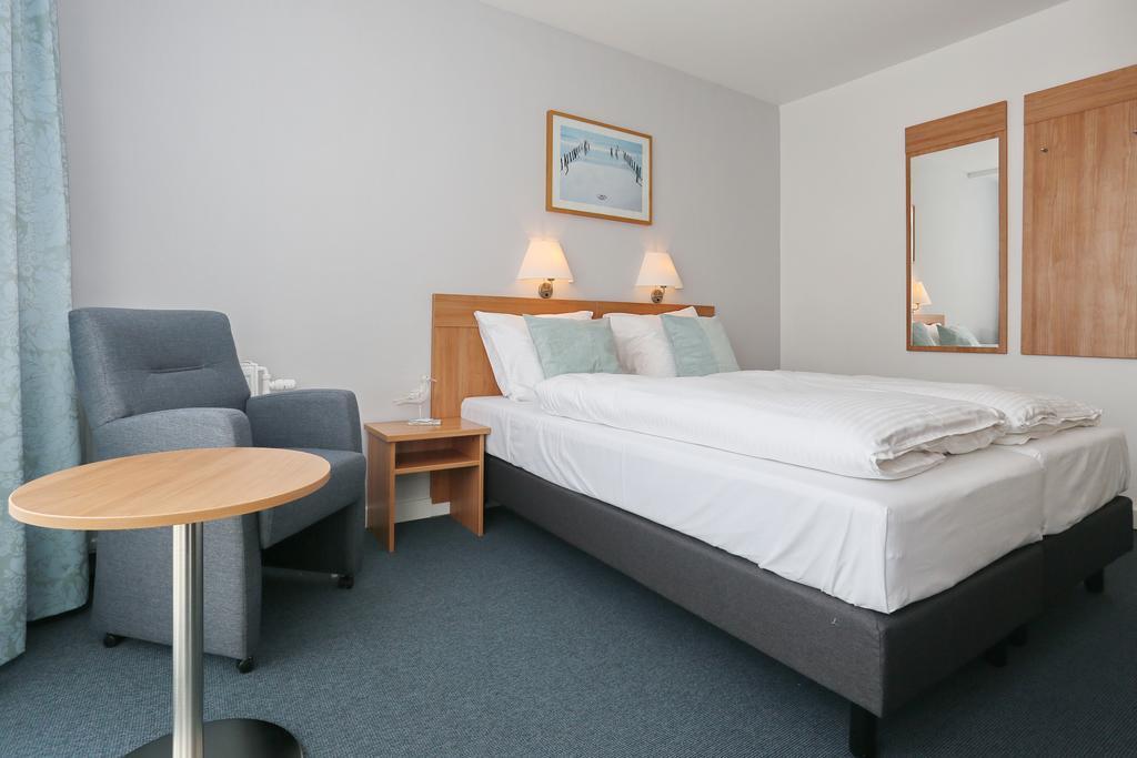Double Room with Shower,118600042:JPEG