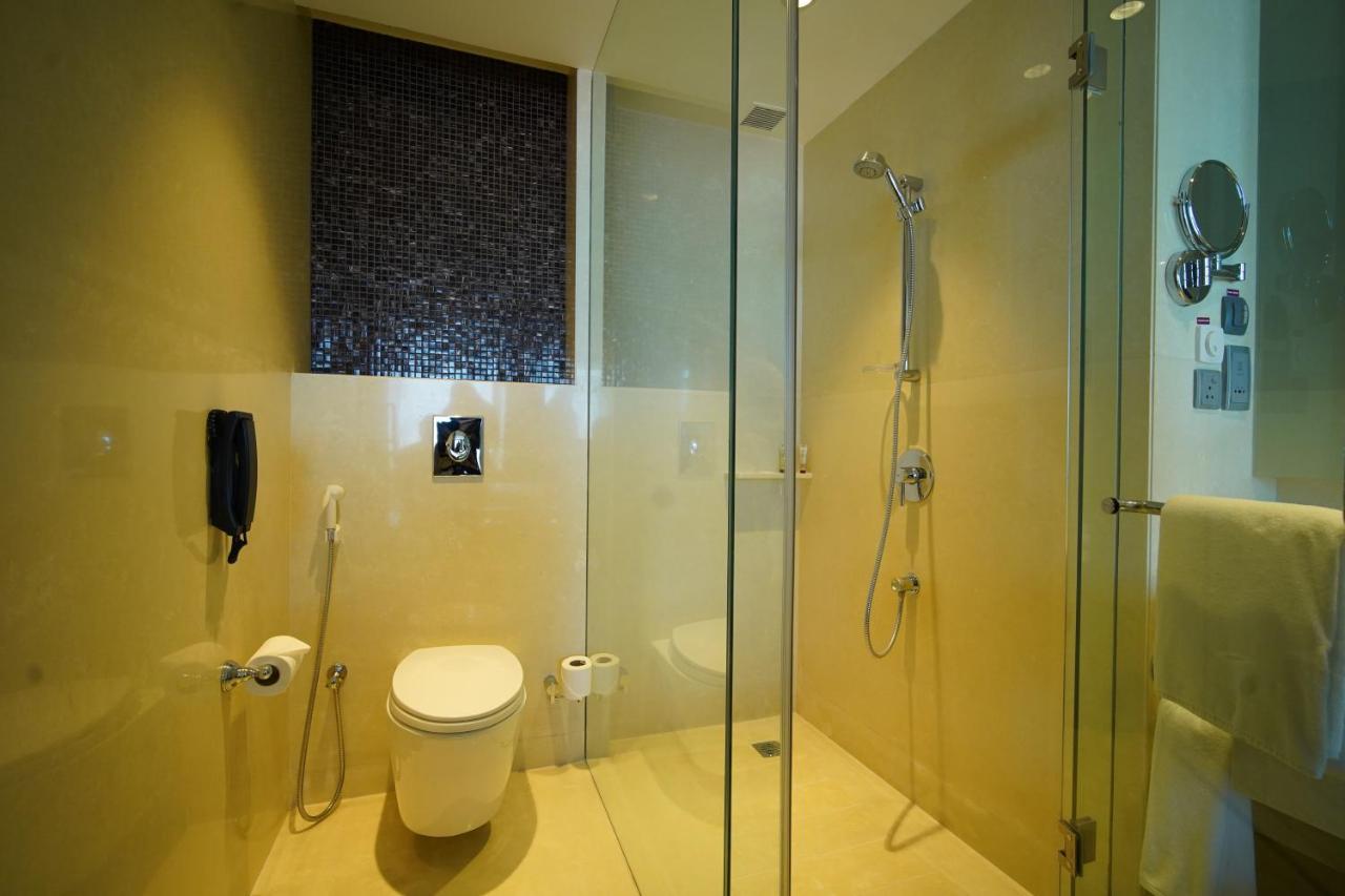 Presidential Suite - Non-Smoking with Lounge access with unlimited pouring liquor from 17:00 to 19:00 hours & High tea buffet from 17:00 to 19:00 hours.