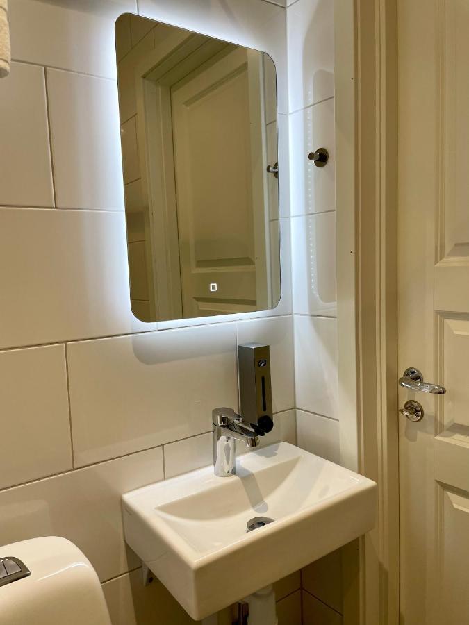 Eenpersoonskamer met Badkamer