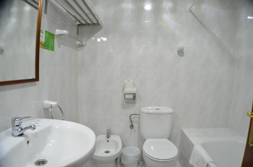 Double or Twin Room,1407169280:JPEG