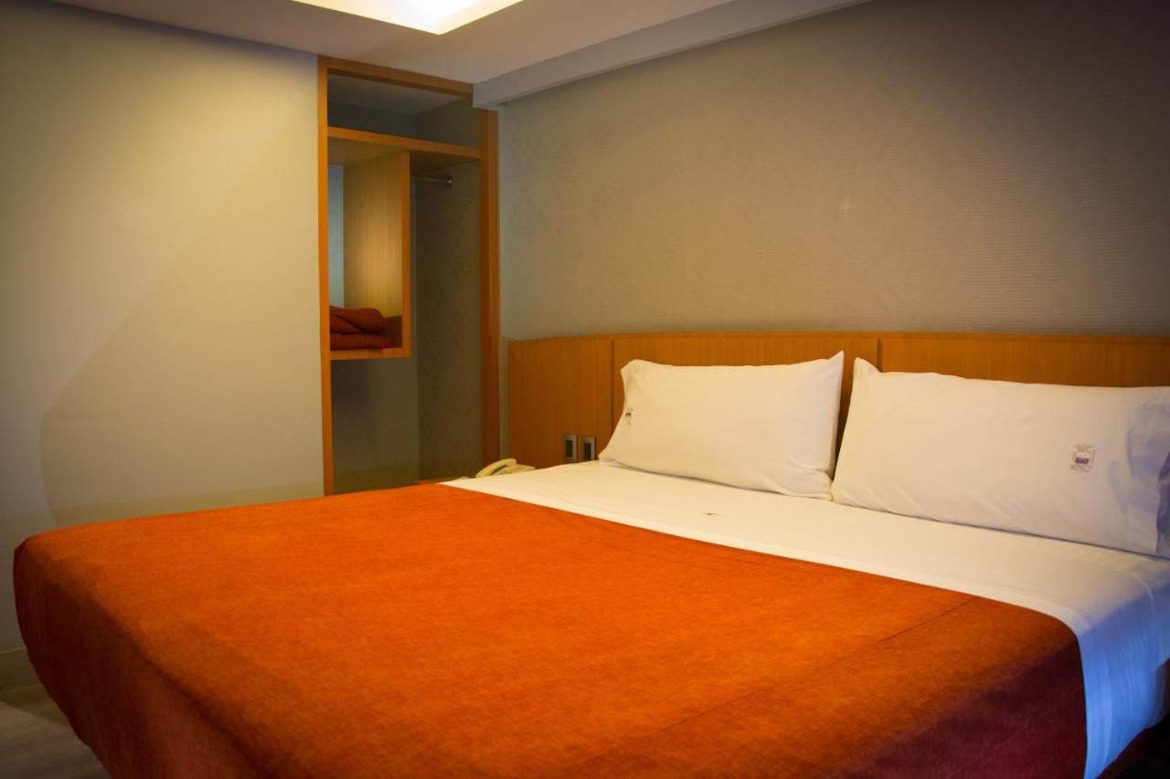 Standard Double Room,1187306455:JPEG