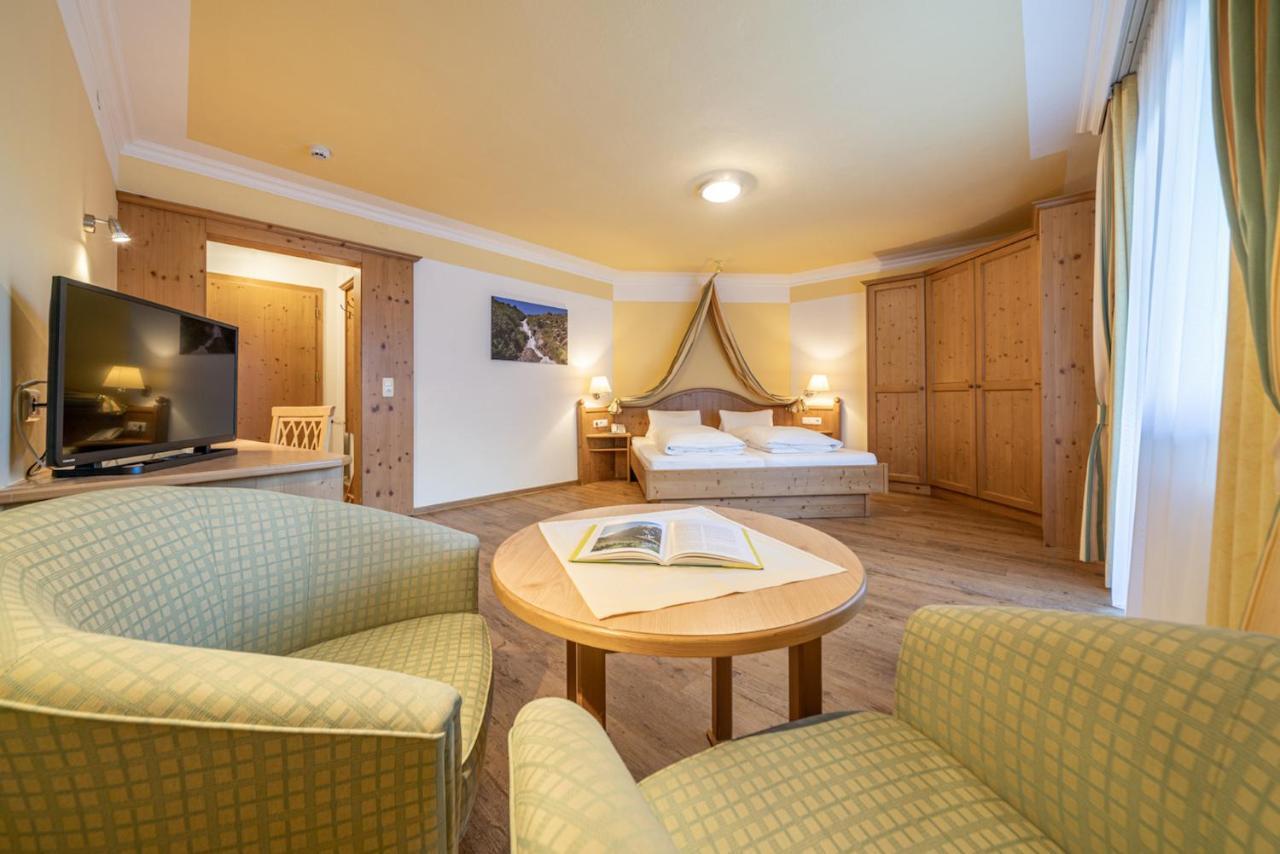 Doppelzimmer mit Balkon