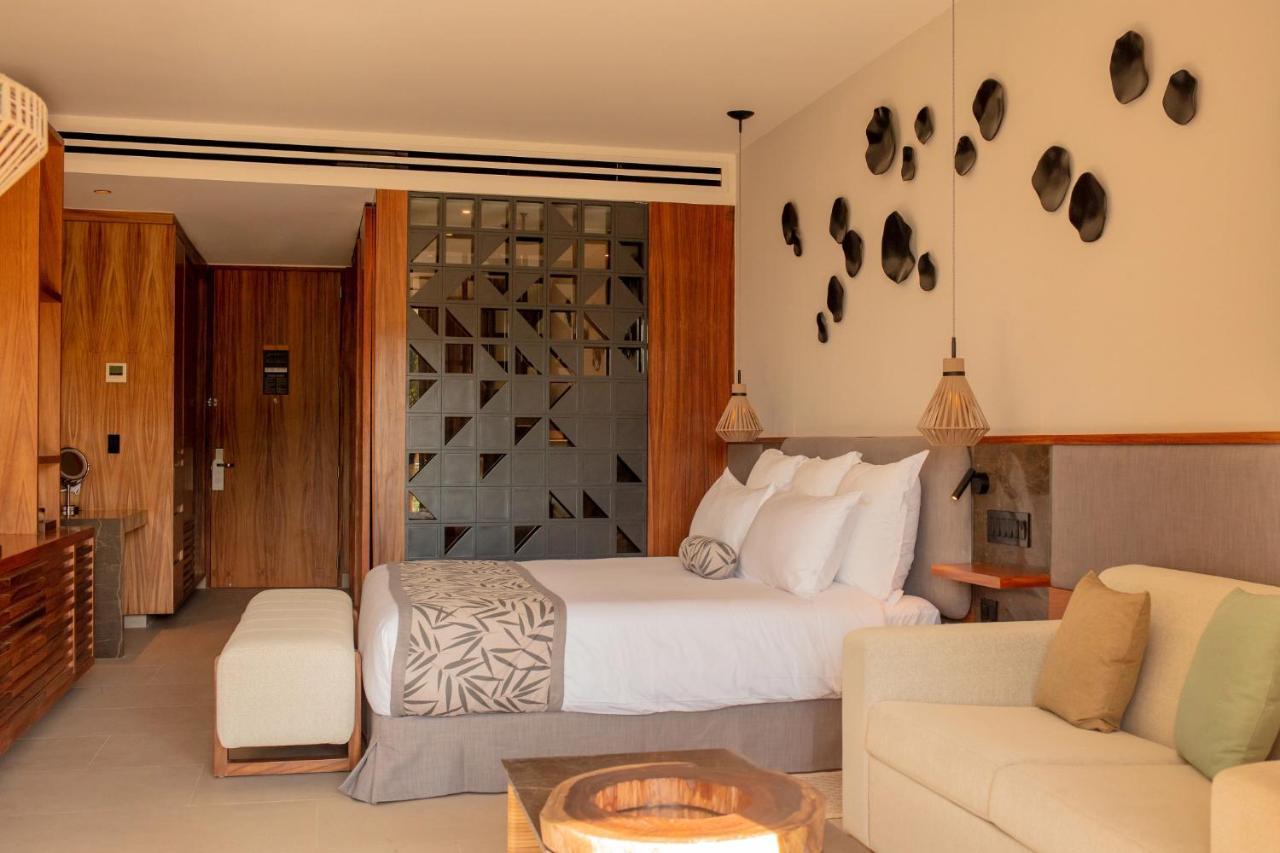 Junior Suite Tropical View King