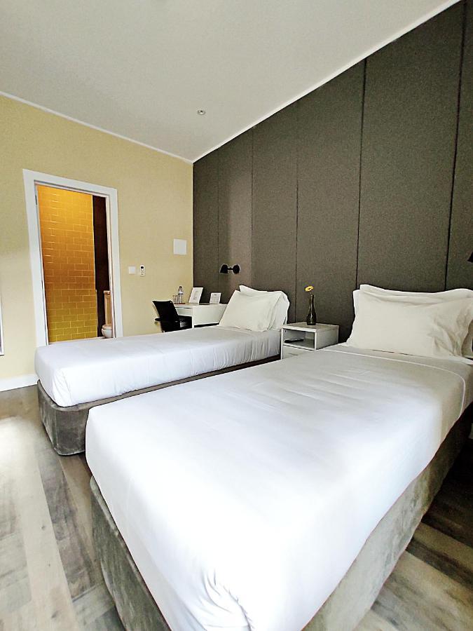 Quarto Twin Standard