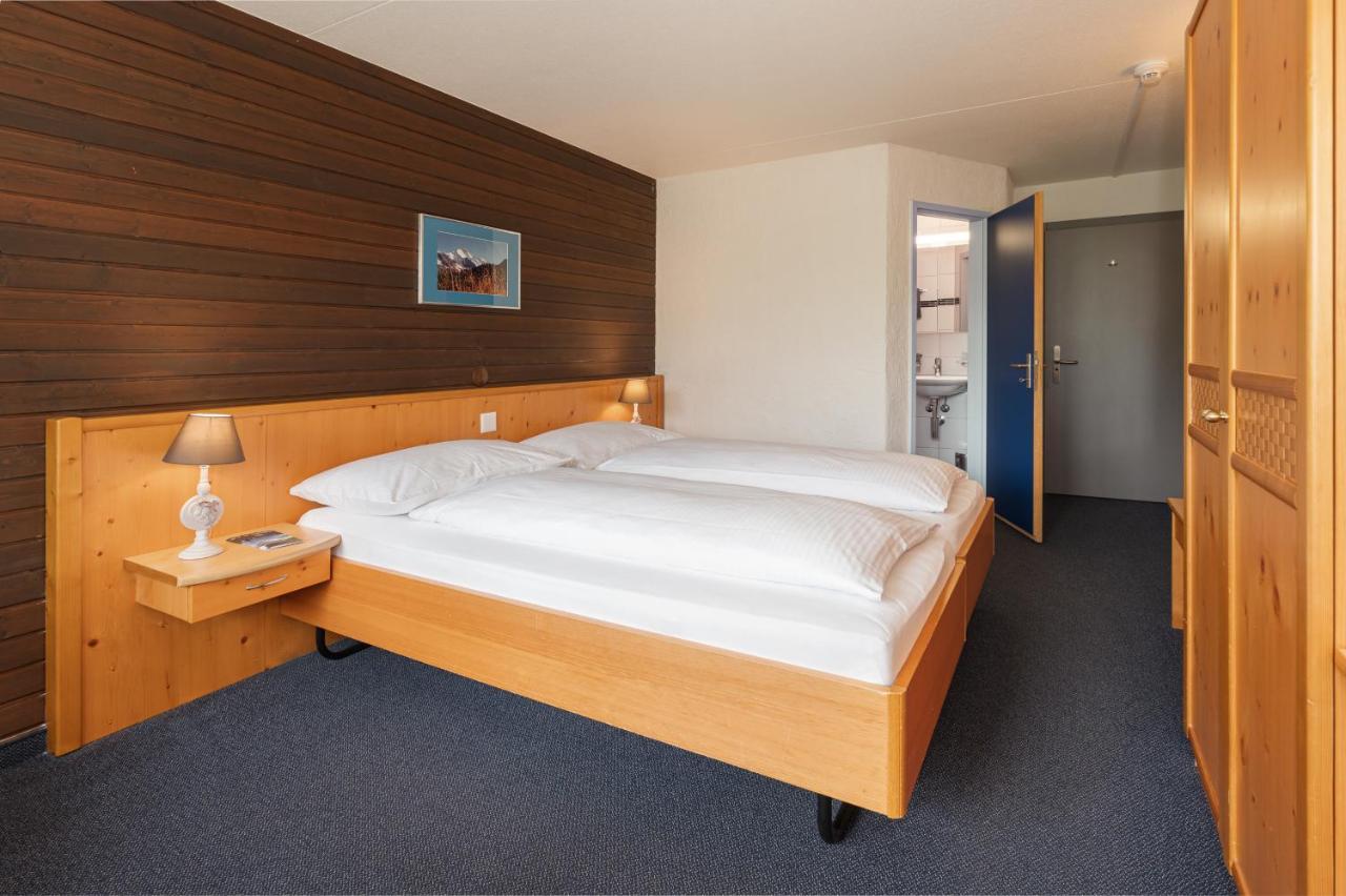 Habitación Doble con balcón y vistas al Eiger
