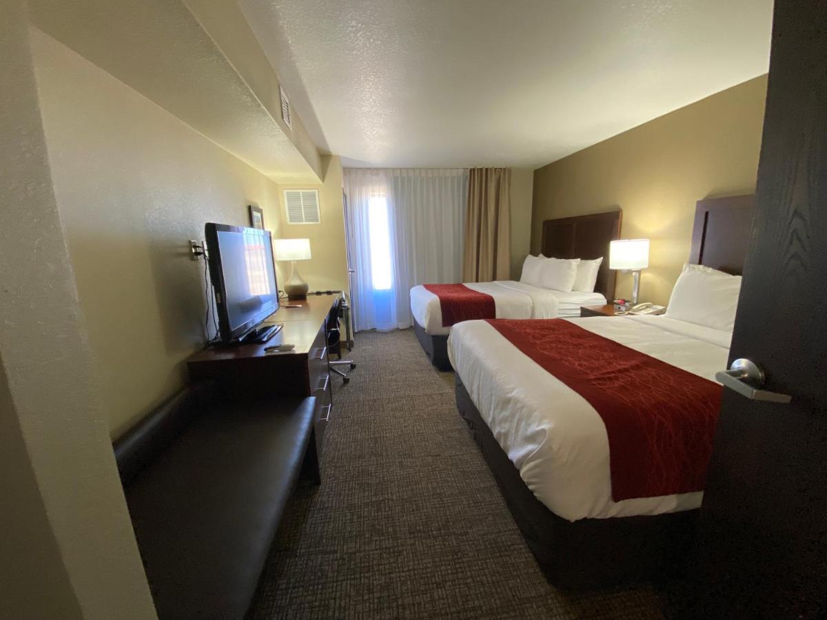 Standard Queen Room with Two Queen Beds - Non Smoking