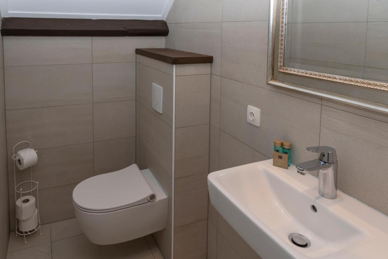 Grote Kamer met 2 Bedden