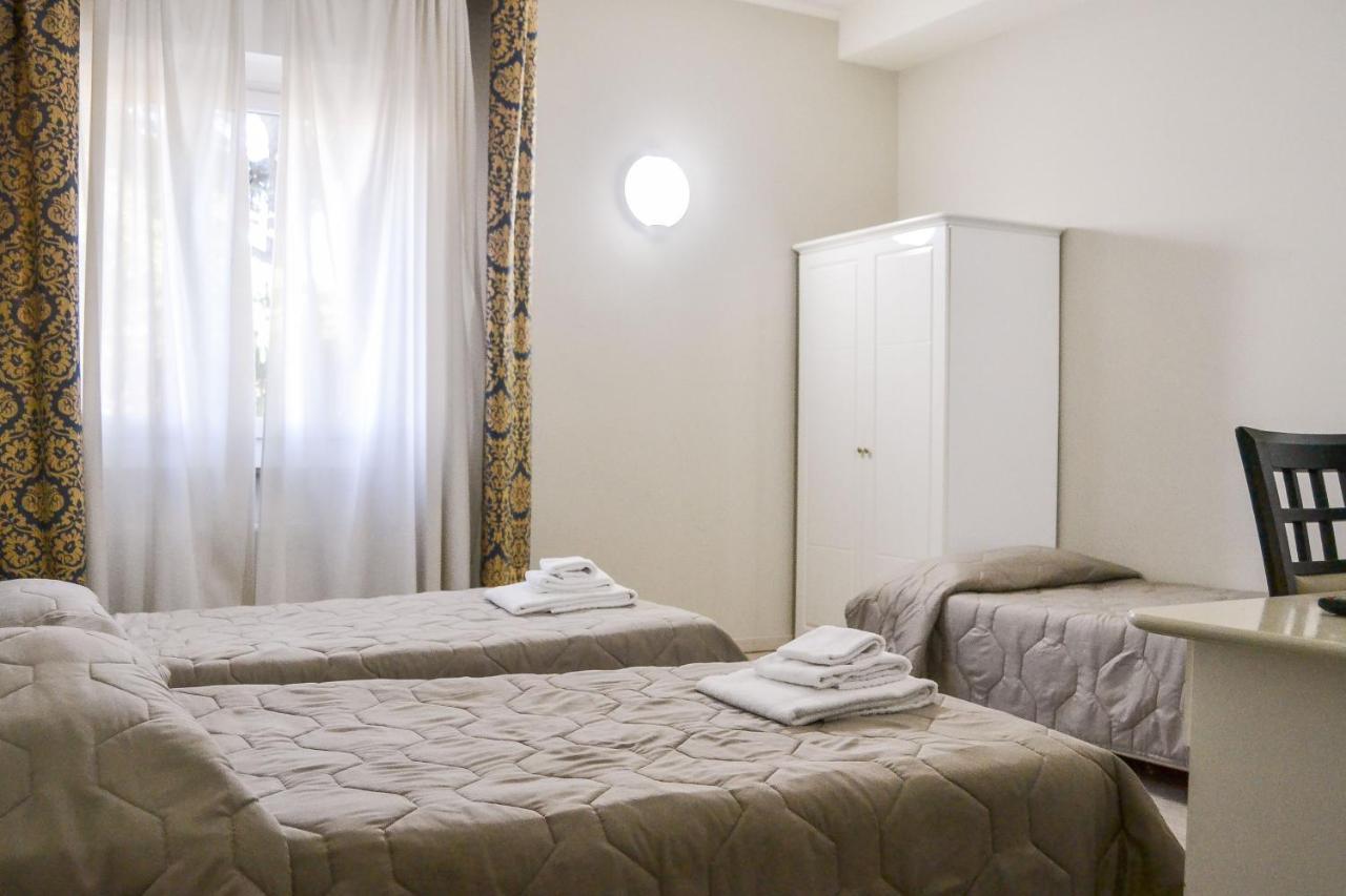 Camera Doppia con Letti Singoli