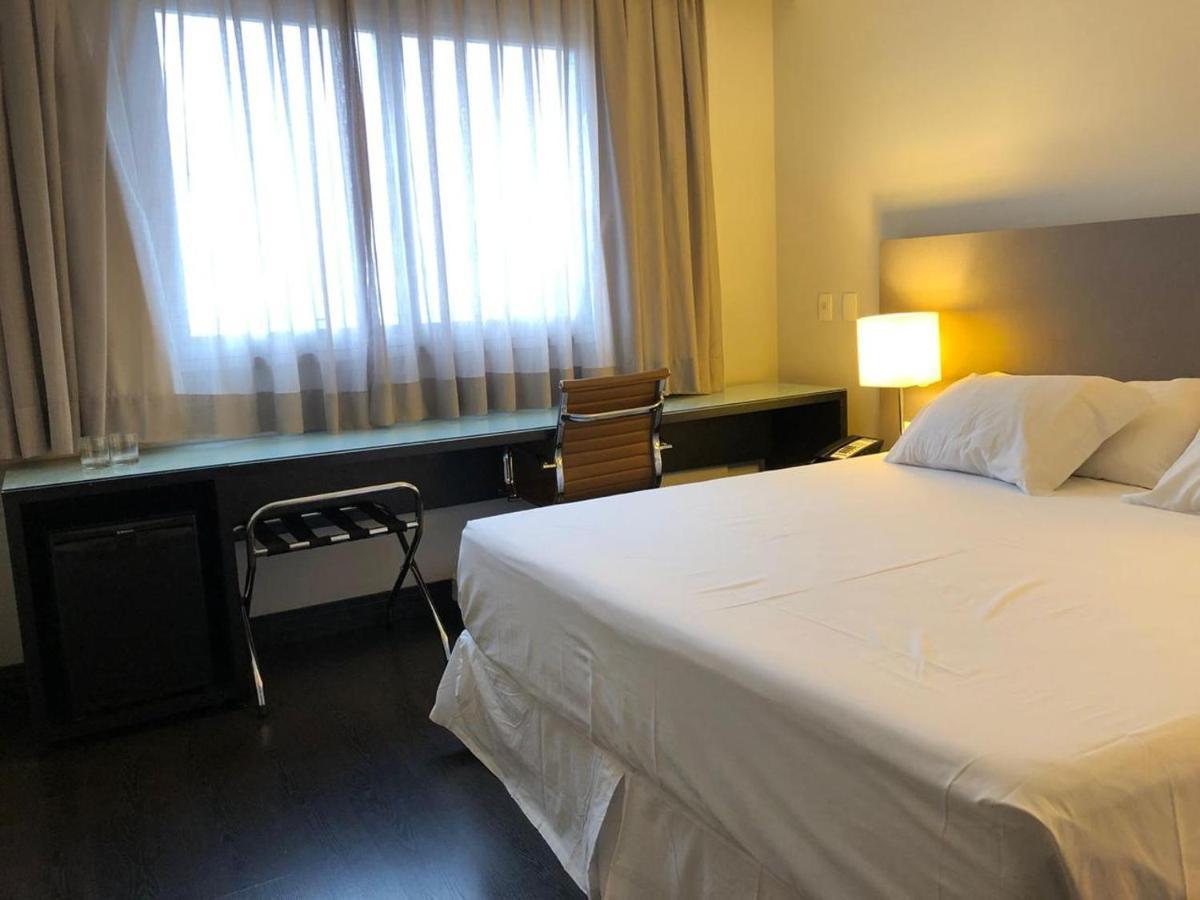 Deluxe King Room,1552624438:JPEG