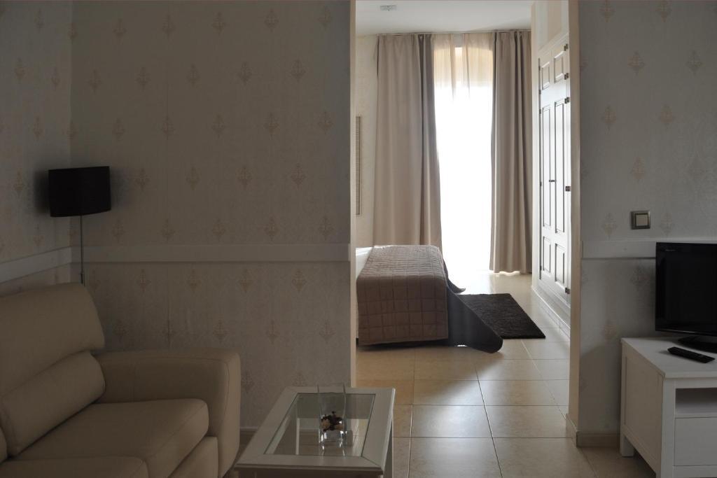Suite,1214586073:JPEG